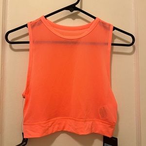 Womens M salmon color mesh tank